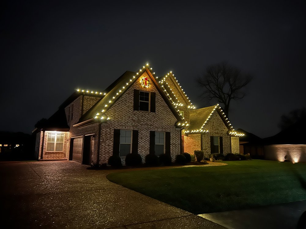 Christmas Light Installation in Oak Hill TN